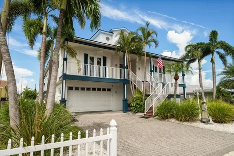 11700 5th Street E Treasure Island FL 33706