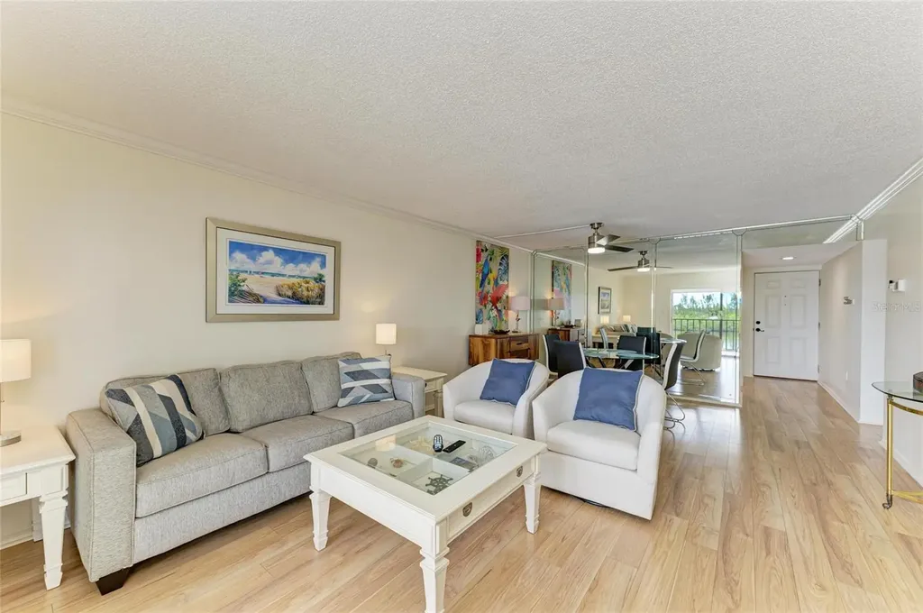 9397 Midnight Pass Road Sarasota FL 34242