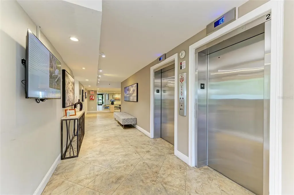 9397 Midnight Pass Road Sarasota FL 34242