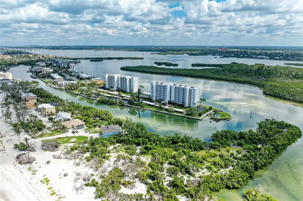 9397 Midnight Pass Road Sarasota FL 34242