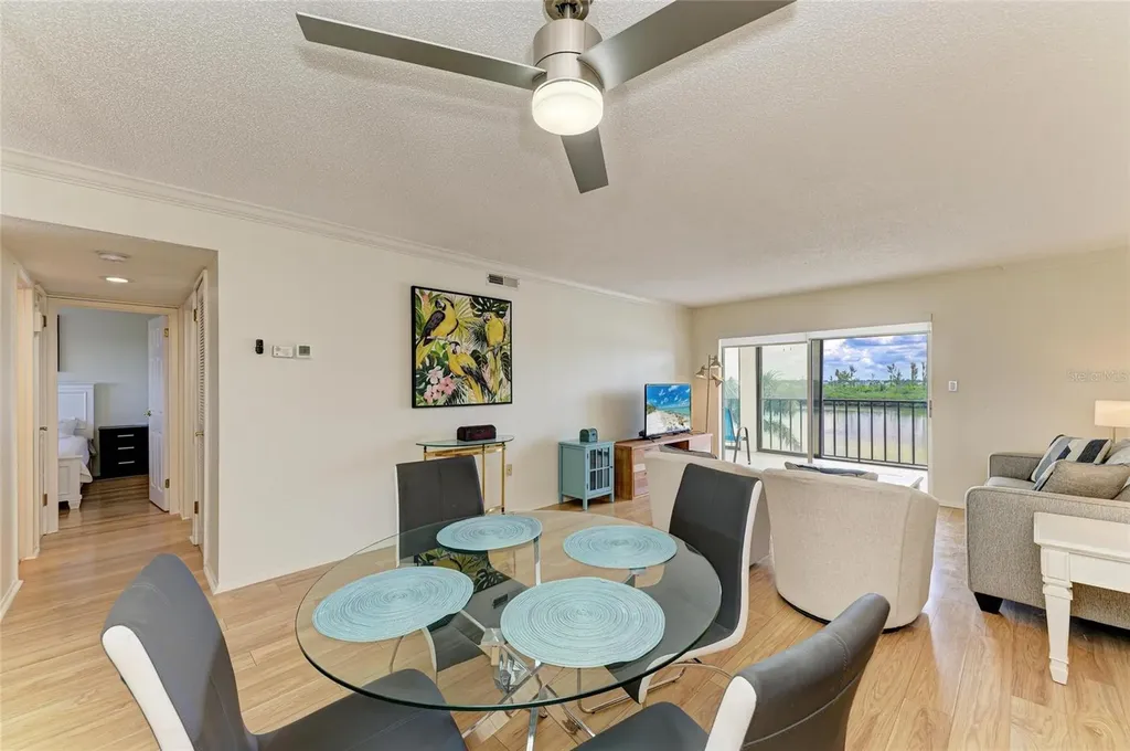 9397 Midnight Pass Road Sarasota FL 34242