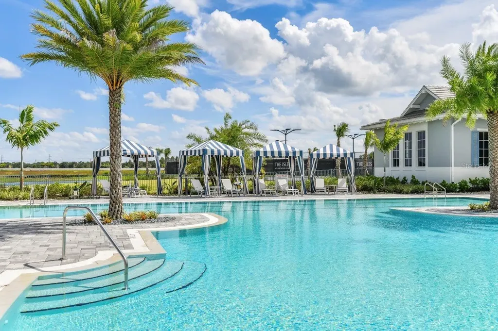 17833 Palmiste Drive Bradenton FL 34202
