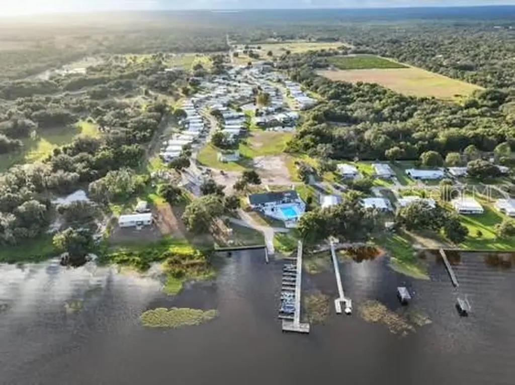 8442 Breeze Hill Drive Lake Wales FL 33898