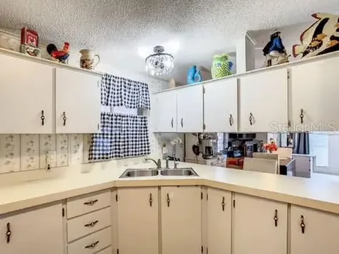 8442 Breeze Hill Drive Lake Wales FL 33898