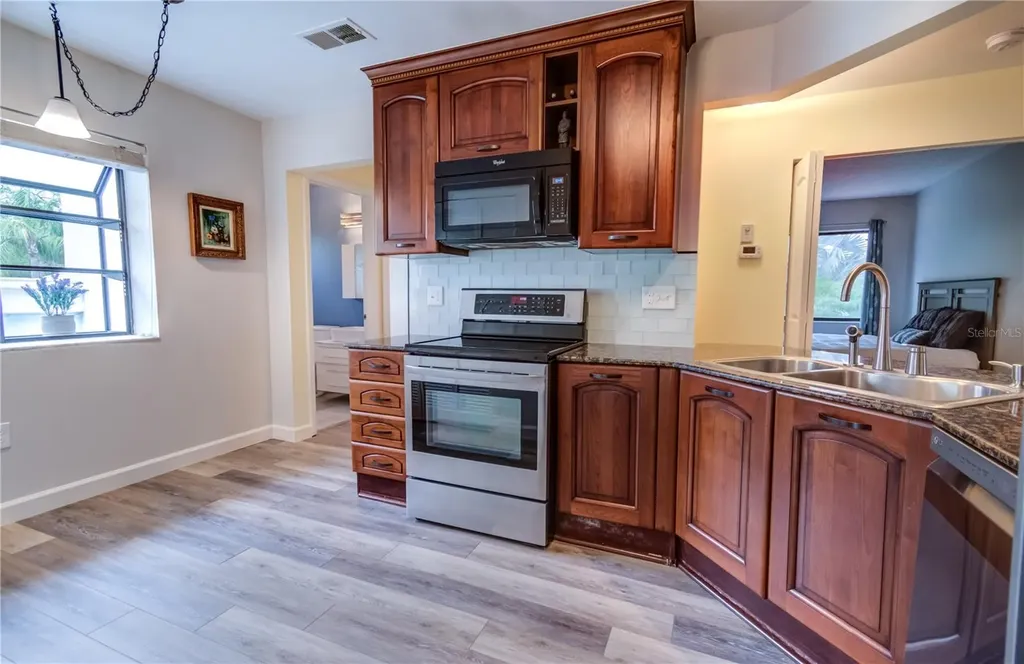 600 Carriage House Lane Nokomis FL 34275