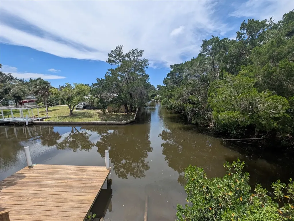 2190 S Seaport Point Crystal River FL 34429