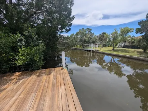 2190 S Seaport Point Crystal River FL 34429