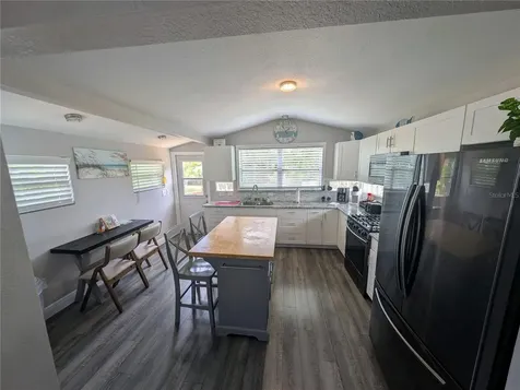 2190 S Seaport Point Crystal River FL 34429