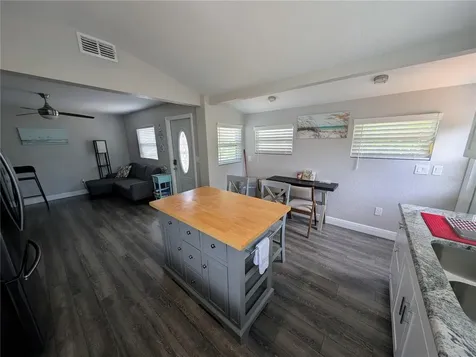 2190 S Seaport Point Crystal River FL 34429