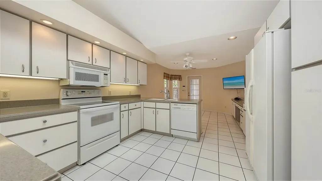 4464 Calle Serena Sarasota FL 34238