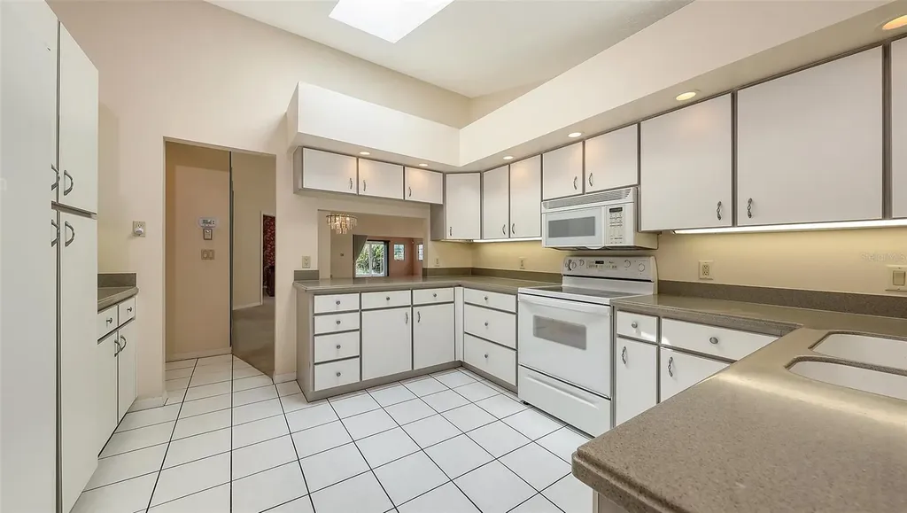 4464 Calle Serena Sarasota FL 34238