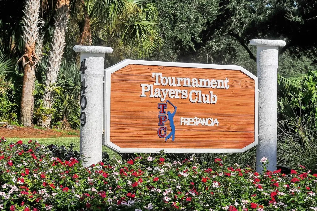 4464 Calle Serena Sarasota FL 34238