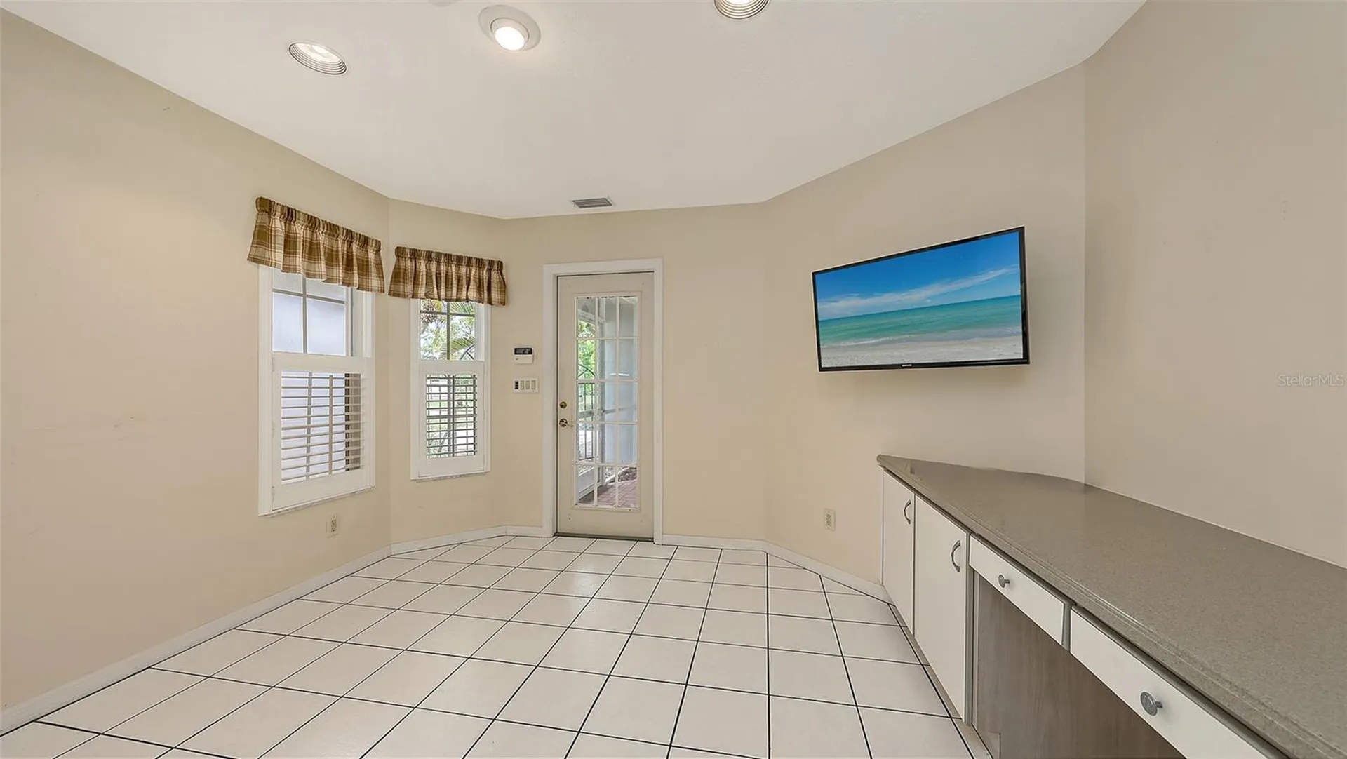 4464 Calle Serena Sarasota FL 34238