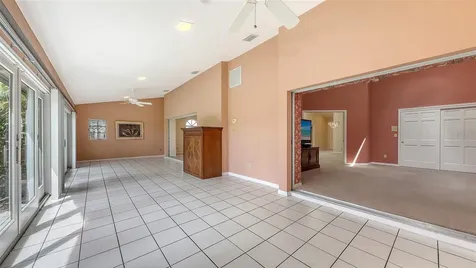 4464 Calle Serena Sarasota FL 34238