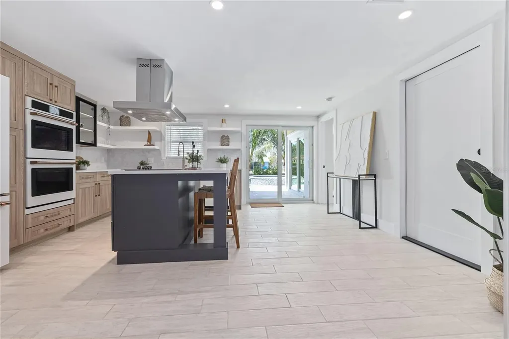 405 28th Street Holmes Beach FL 34217