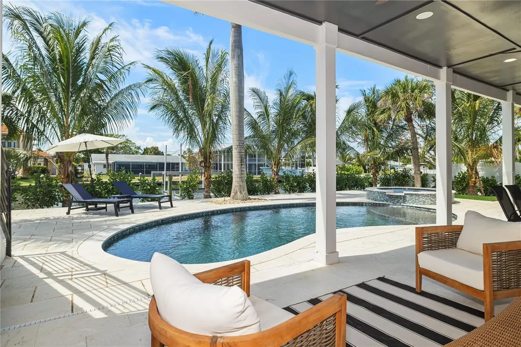 405 28th Street Holmes Beach FL 34217