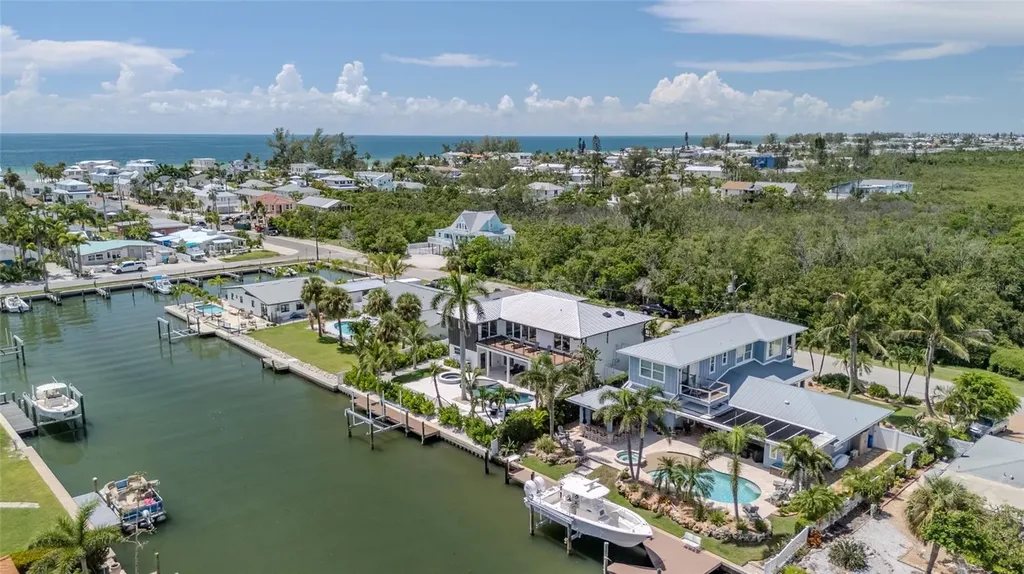 405 28th Street Holmes Beach FL 34217