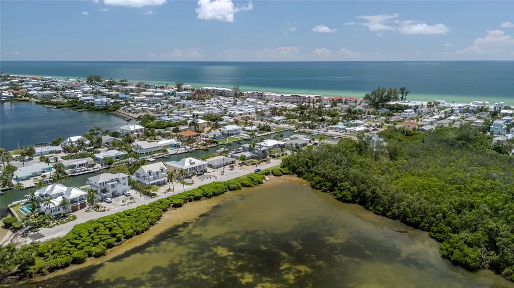 405 28th Street Holmes Beach FL 34217
