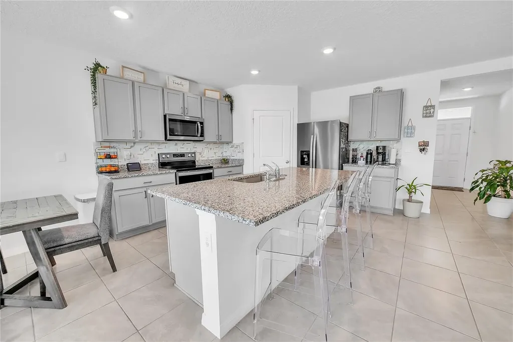 8237 Juning Cove Wesley Chapel FL 33545