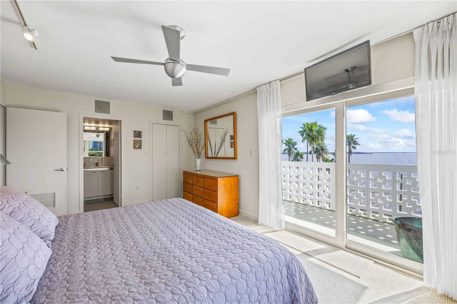 2401 Bayshore Boulevard Tampa FL 33629