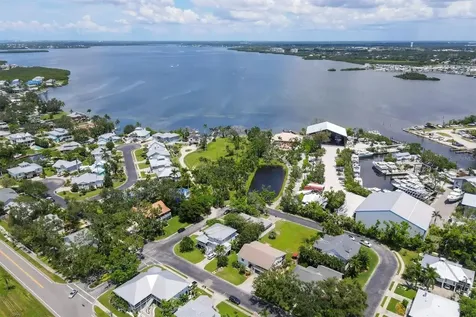 1408 43rd Avenue Drive W Palmetto FL 34221