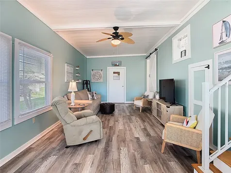 195 Gracie Avenue S Frostproof FL 33843