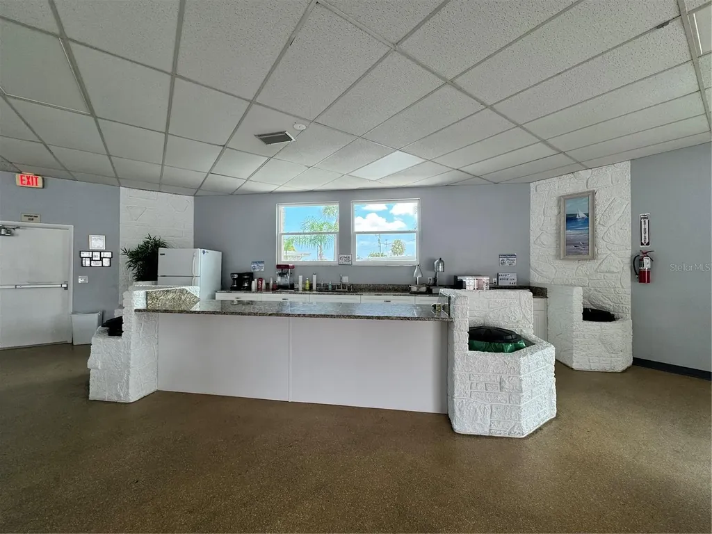 250 Rosery Road NW Largo FL 33770