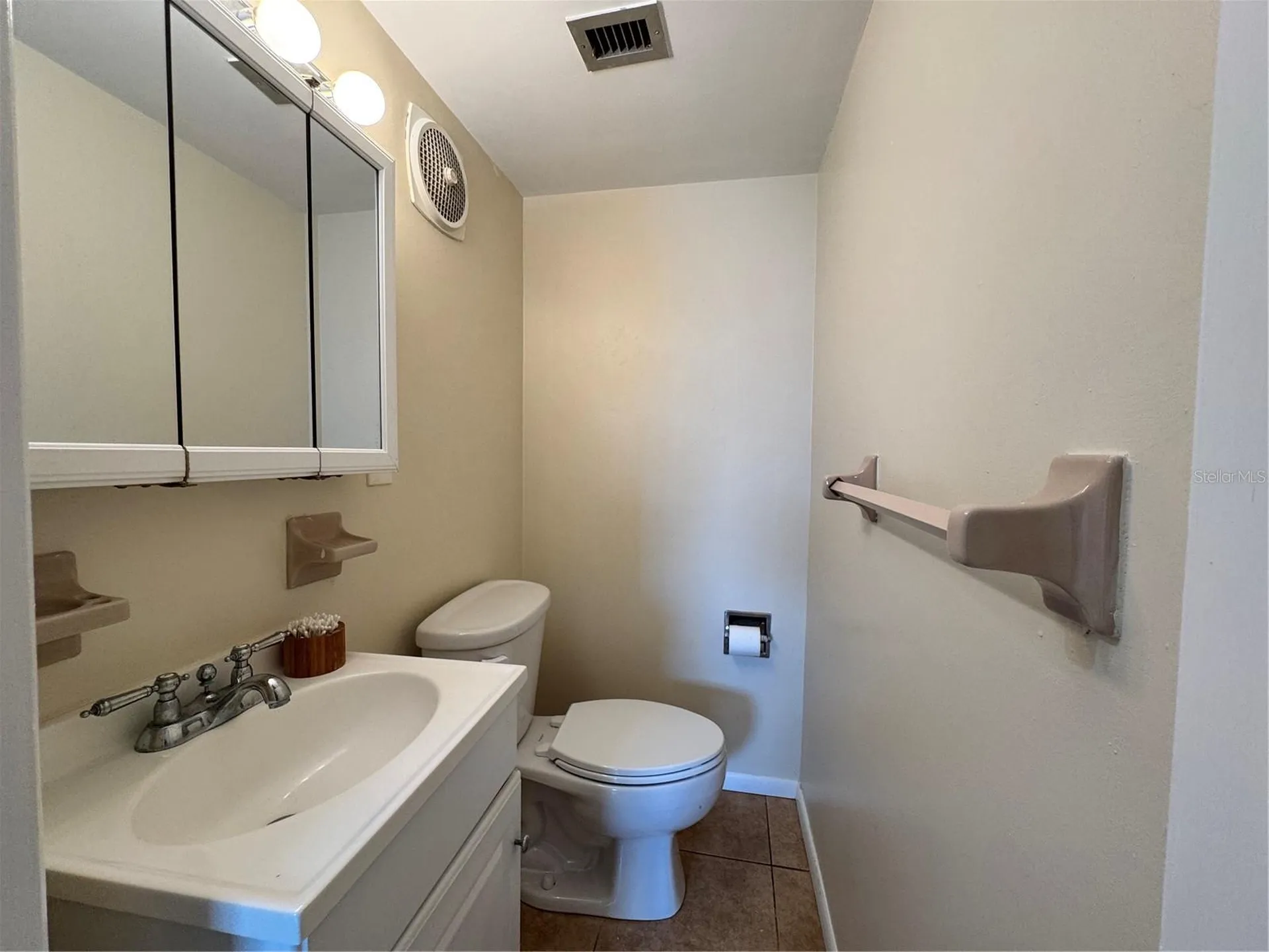 250 Rosery Road NW Largo FL 33770