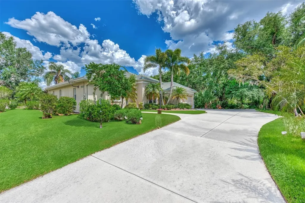 383 Cedarbrook Court Venice FL 34292