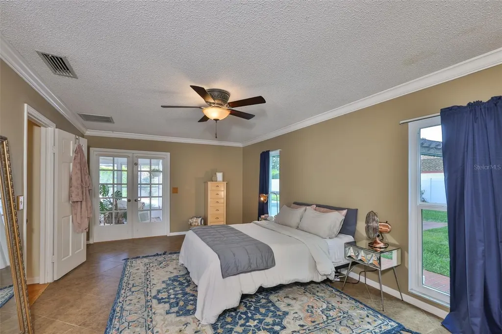 13562 Lake Magdalene Drive Tampa FL 33613