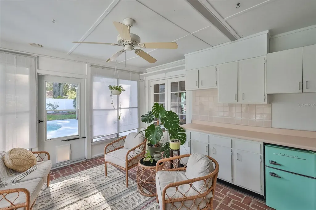 13562 Lake Magdalene Drive Tampa FL 33613