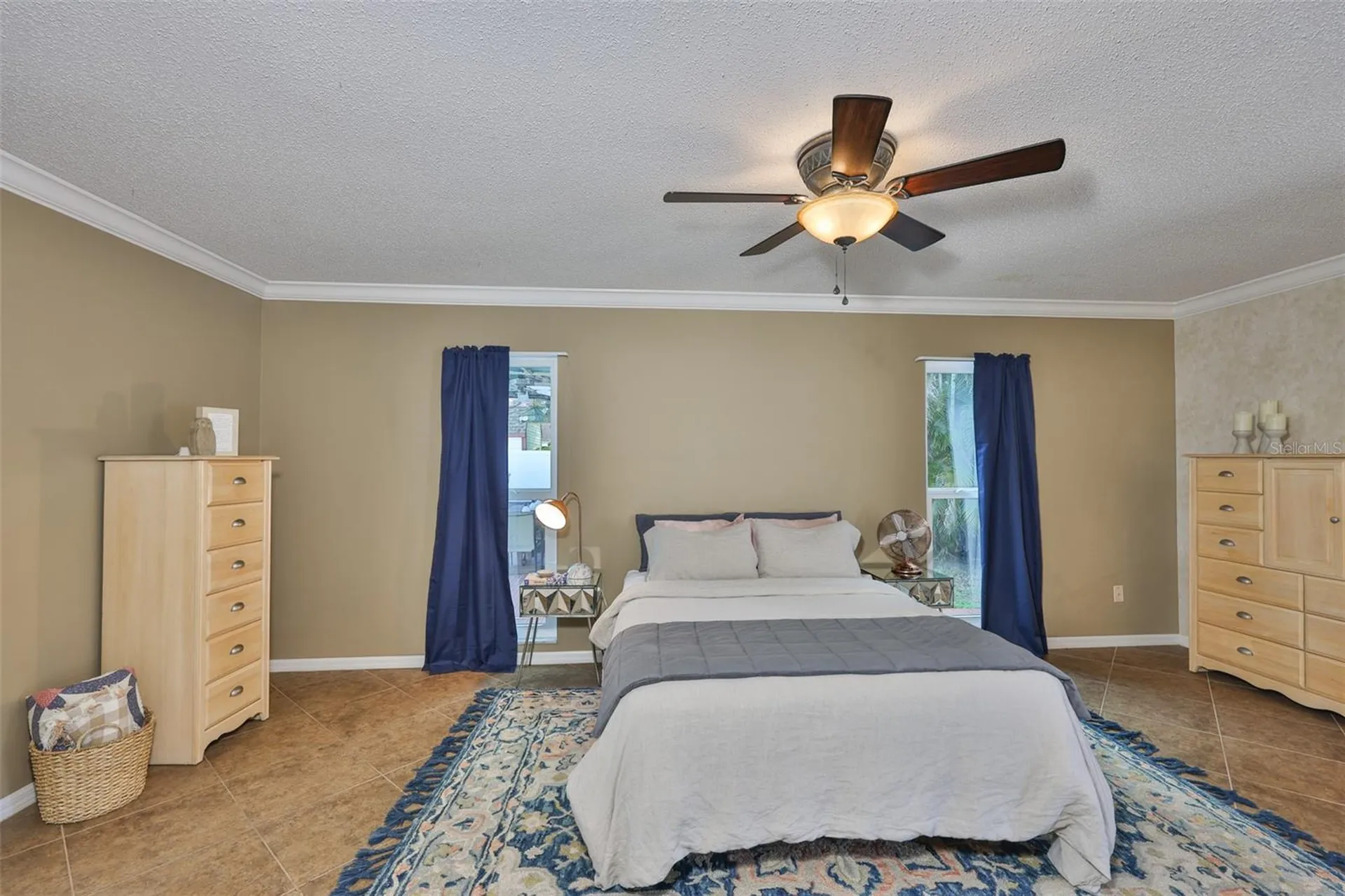 13562 Lake Magdalene Drive Tampa FL 33613