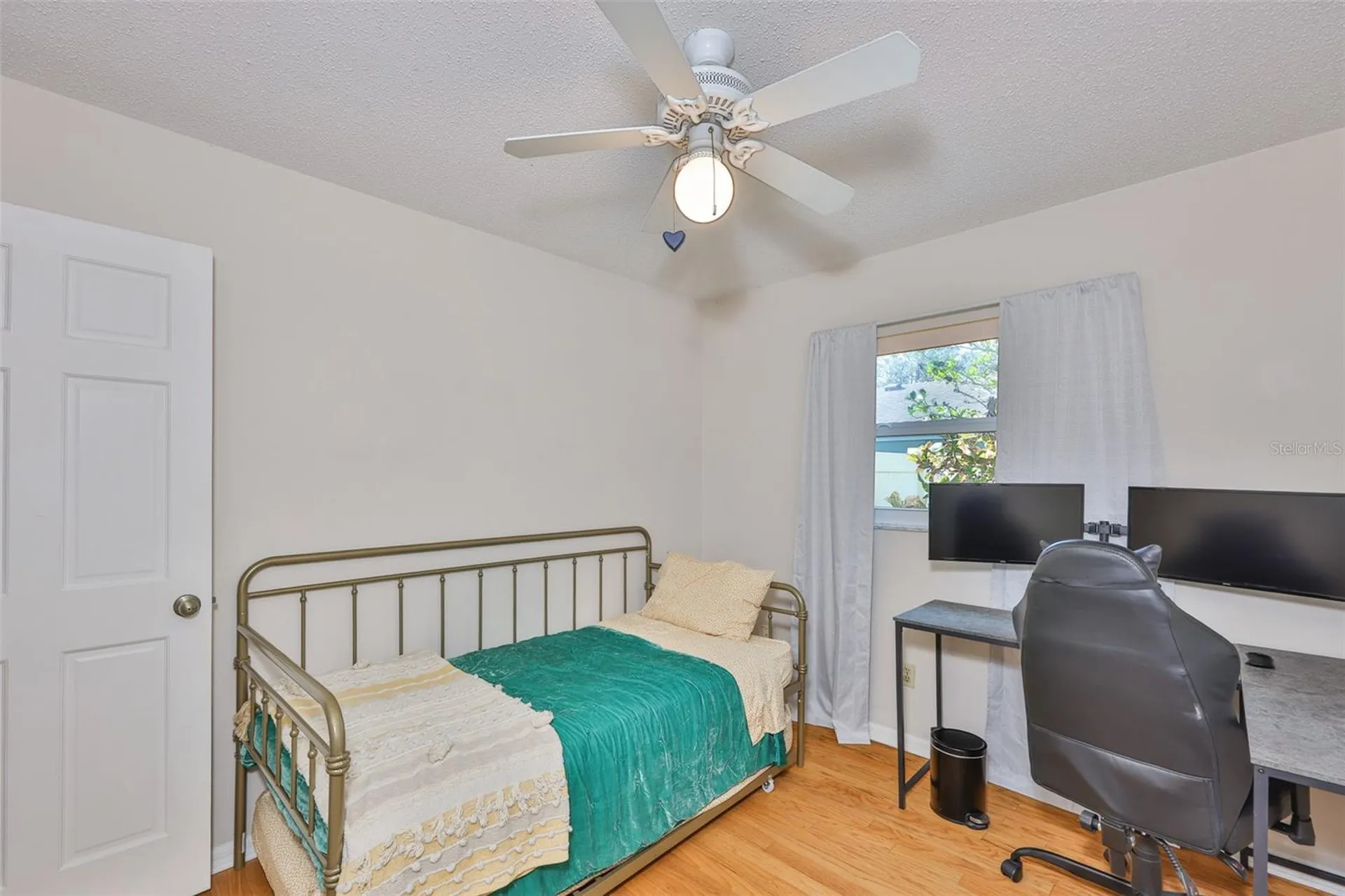 13562 Lake Magdalene Drive Tampa FL 33613
