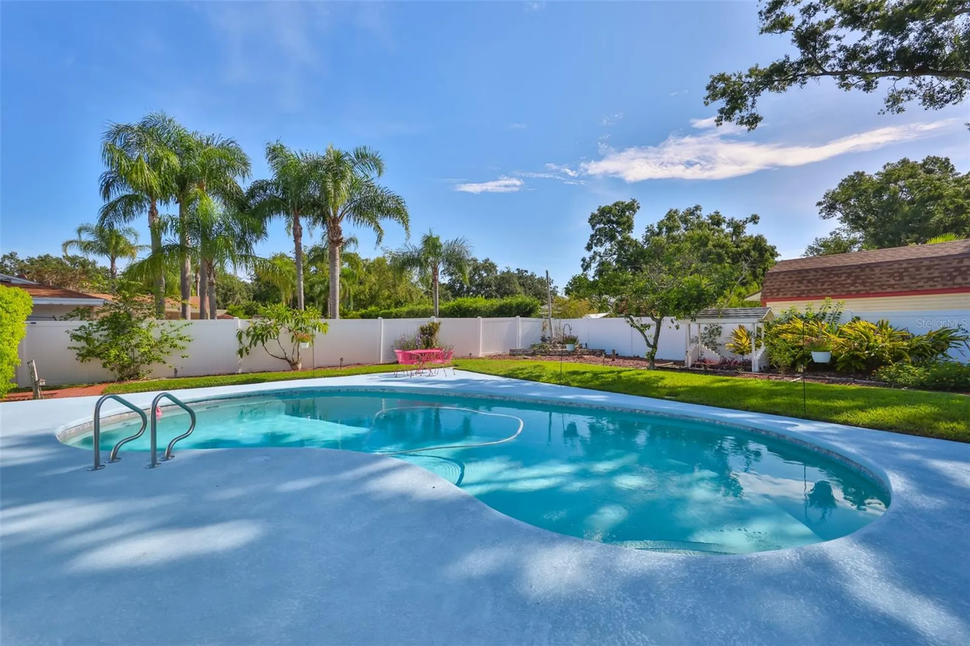 13562 Lake Magdalene Drive Tampa FL 33613