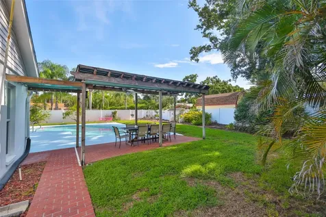 13562 Lake Magdalene Drive Tampa FL 33613
