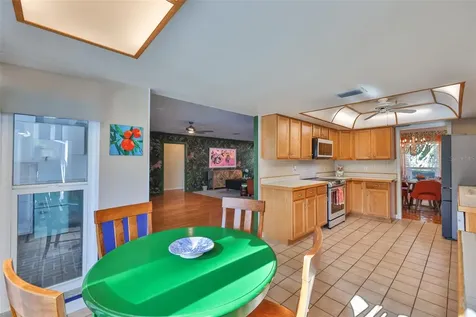 13562 Lake Magdalene Drive Tampa FL 33613
