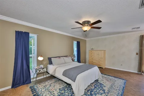 13562 Lake Magdalene Drive Tampa FL 33613