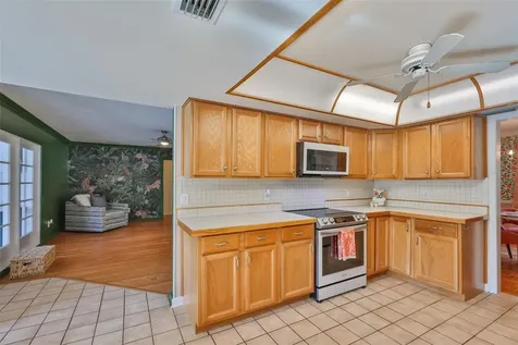 13562 Lake Magdalene Drive Tampa FL 33613