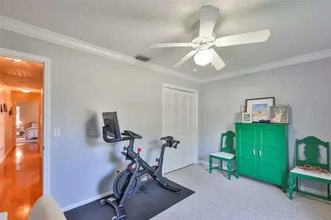 13562 Lake Magdalene Drive Tampa FL 33613