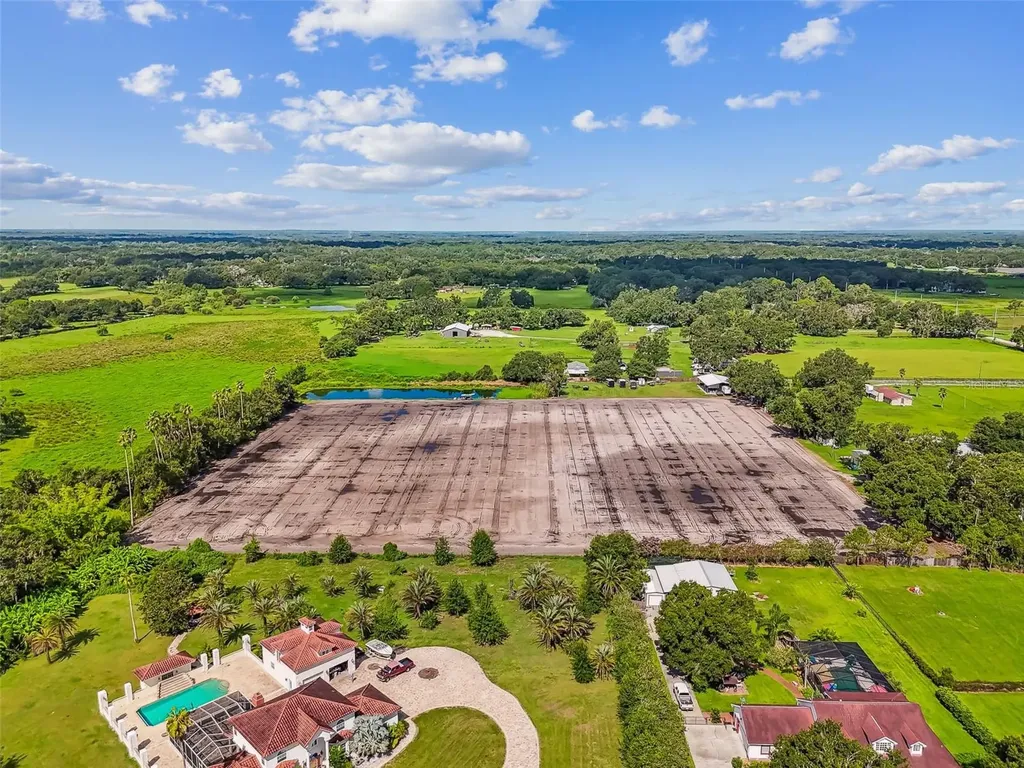 1715 W Sam Allen Road Plant City FL 33565