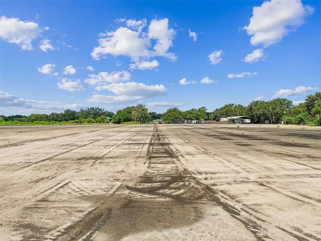 1715 W Sam Allen Road Plant City FL 33565