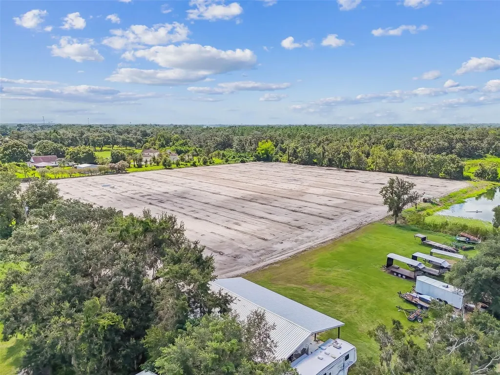 1715 W Sam Allen Road Plant City FL 33565