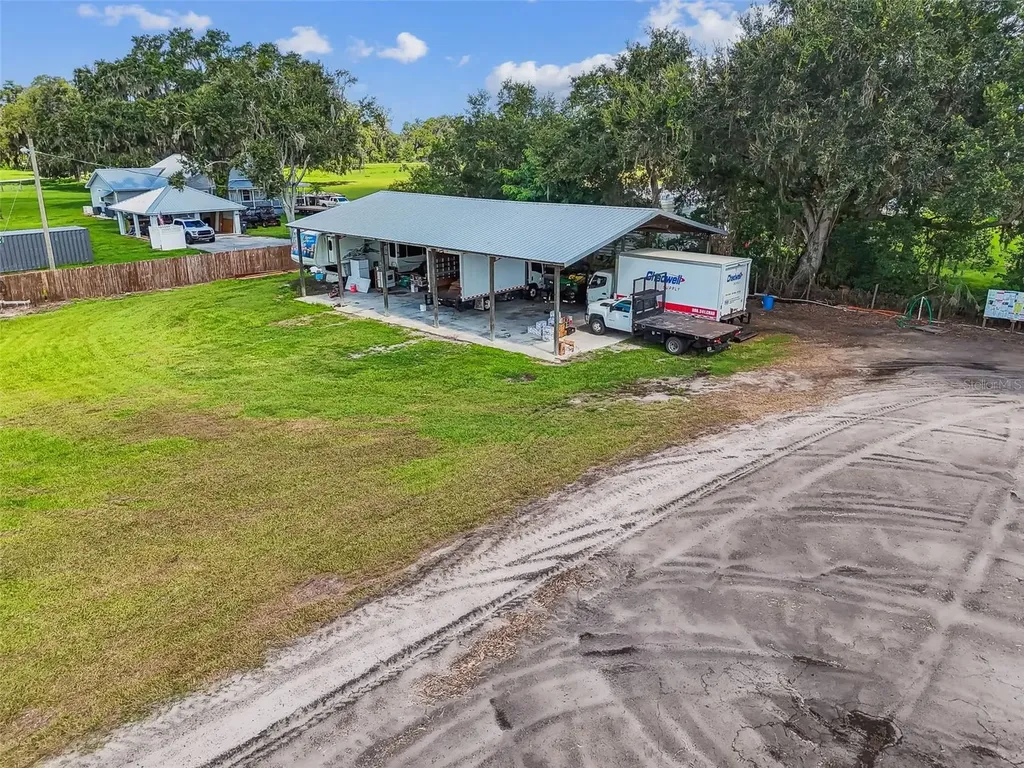1715 W Sam Allen Road Plant City FL 33565