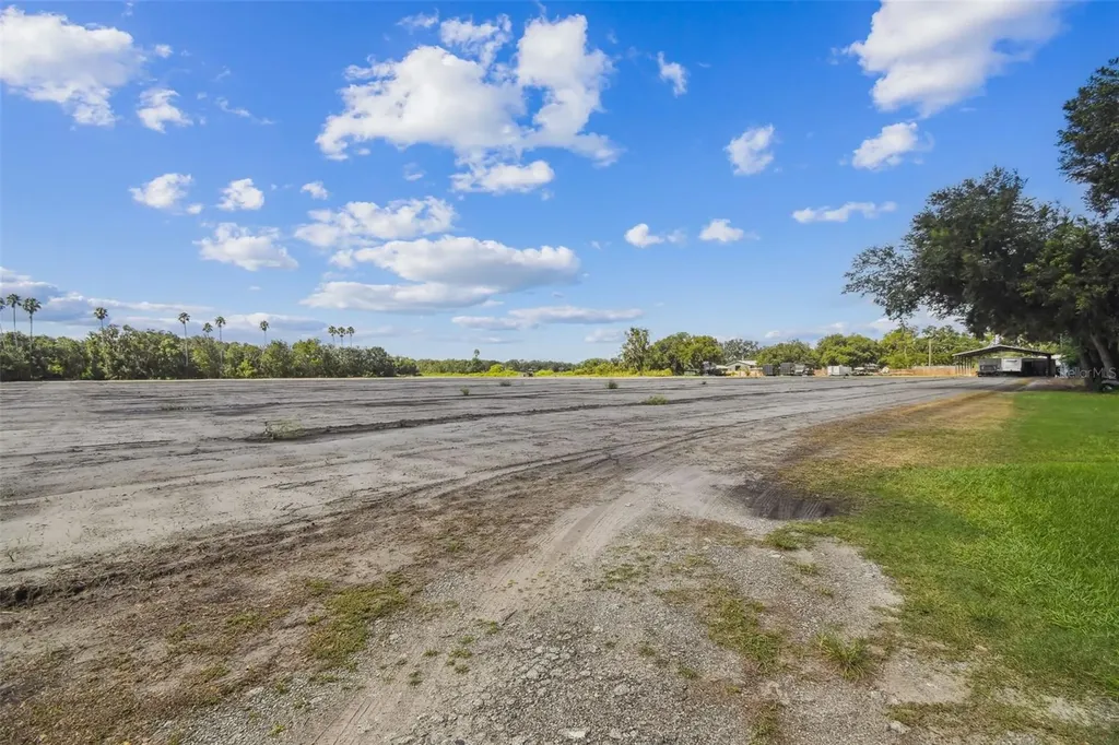 1715 W Sam Allen Road Plant City FL 33565