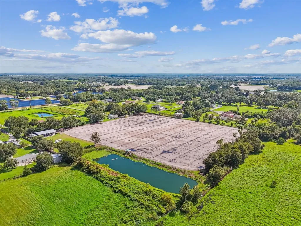 1715 W Sam Allen Road Plant City FL 33565