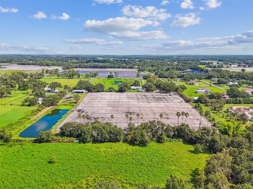 1715 W Sam Allen Road Plant City FL 33565