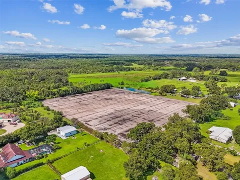 1715 W Sam Allen Road Plant City FL 33565