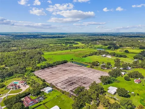 1715 W Sam Allen Road Plant City FL 33565
