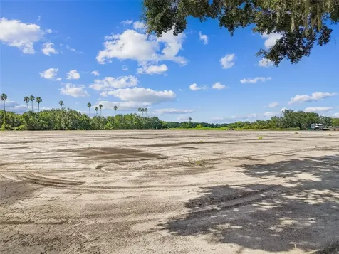 1715 W Sam Allen Road Plant City FL 33565