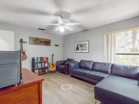 157 Coventry Circle Haines City FL 33844
